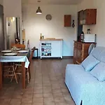 Appartamento T2 avec piscine aux portes du vieux Fréjus et 5 mn de la plage *